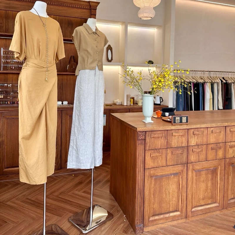 Office Furniture Buyers - Loja de roupas checkout página medieval