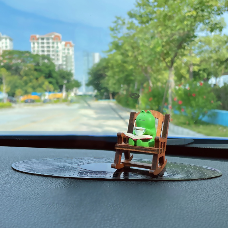 Miniatura de Sapo Fofo em Resi - Office Furniture Brand avaliação e preço
